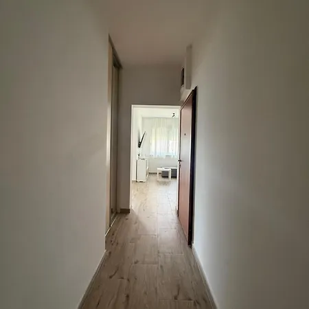 Seaesta Holidays Andrea