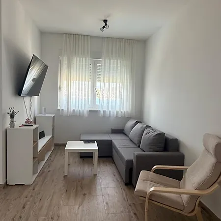 Seaesta Holidays Andrea Apartament