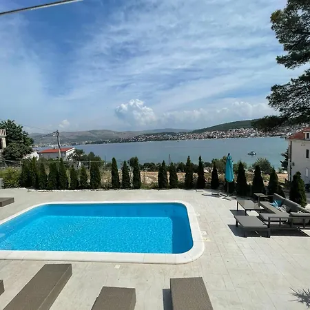 Seaesta Holidays Andrea *