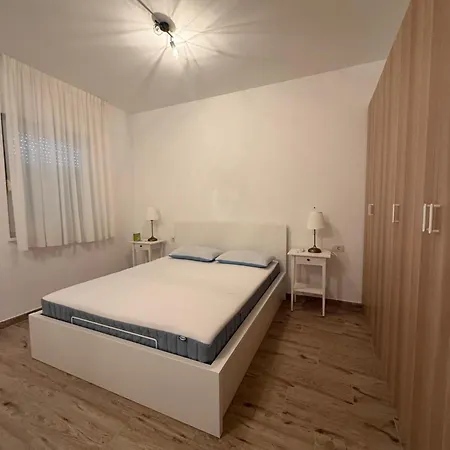 Seaesta Holidays Andrea * Trogir