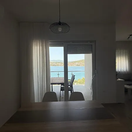 Apartment Seaesta Holidays Andrea