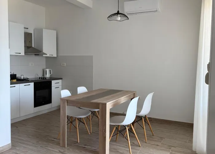 Seaesta Holidays Andrea 公寓 特罗吉尔